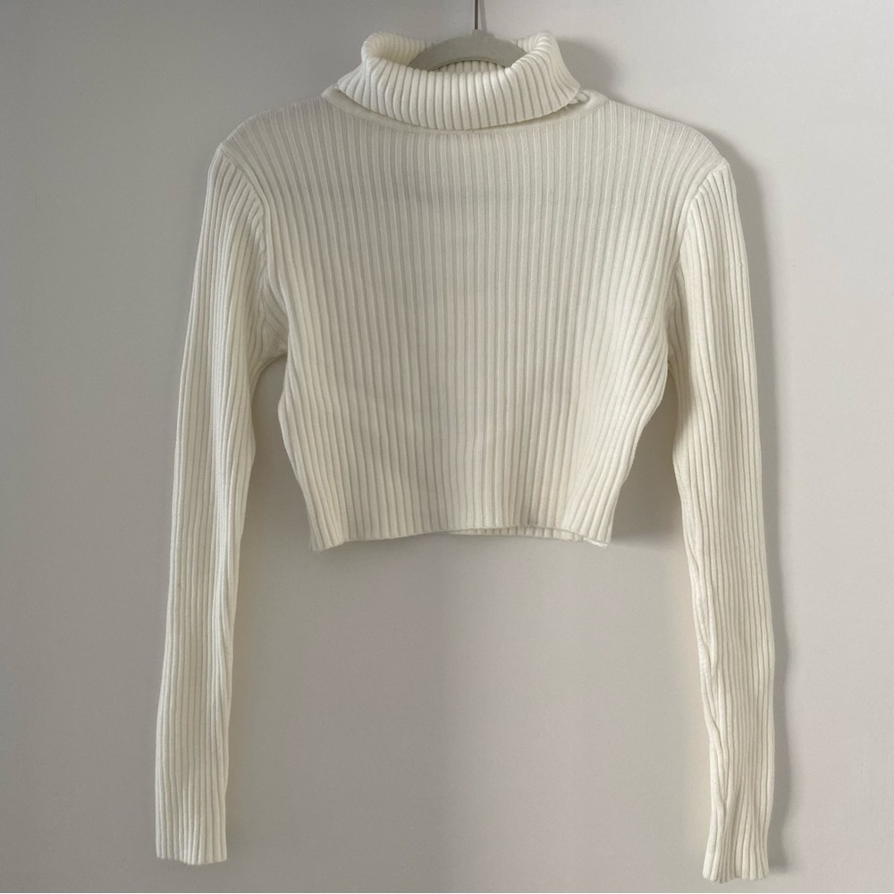LOVE TREE TURTLE NECK CROPPED RIBBED CREAM WHITE LONG SLEEVE SWEATER